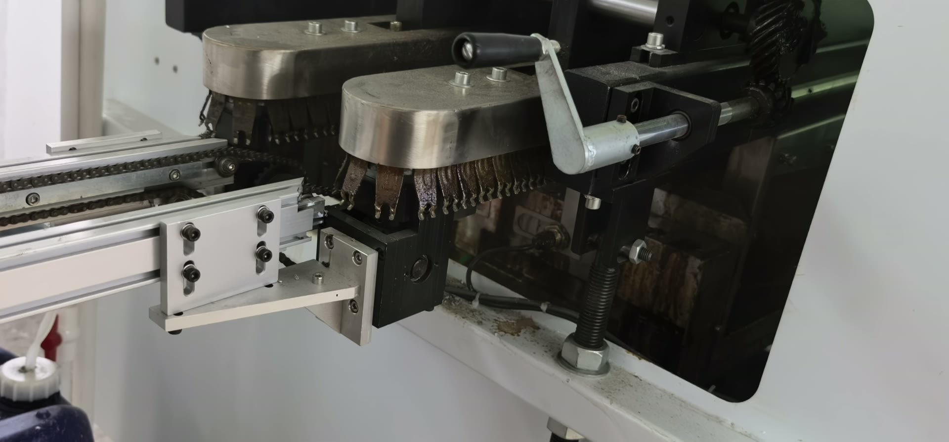 Wave soldering machine interior